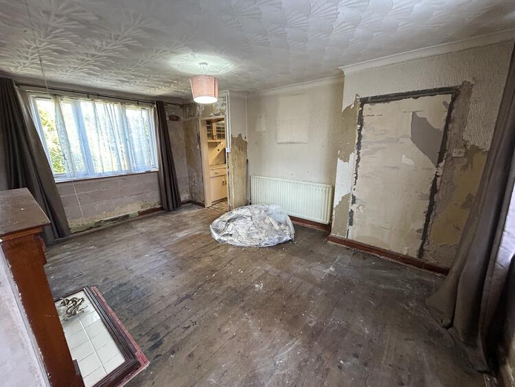 67 Newhouse Road, Stoke-On-Trent ST2 8BH