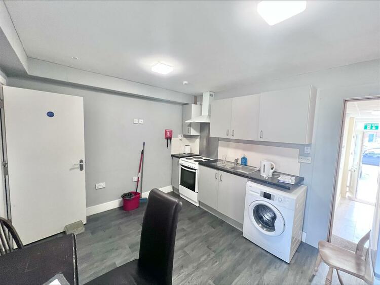 236 Wheelwright Road, Birmingham, West Midlands B24 8EH