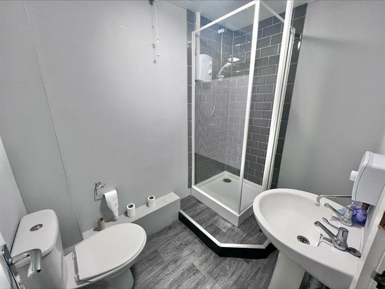 236 Wheelwright Road, Birmingham, West Midlands B24 8EH