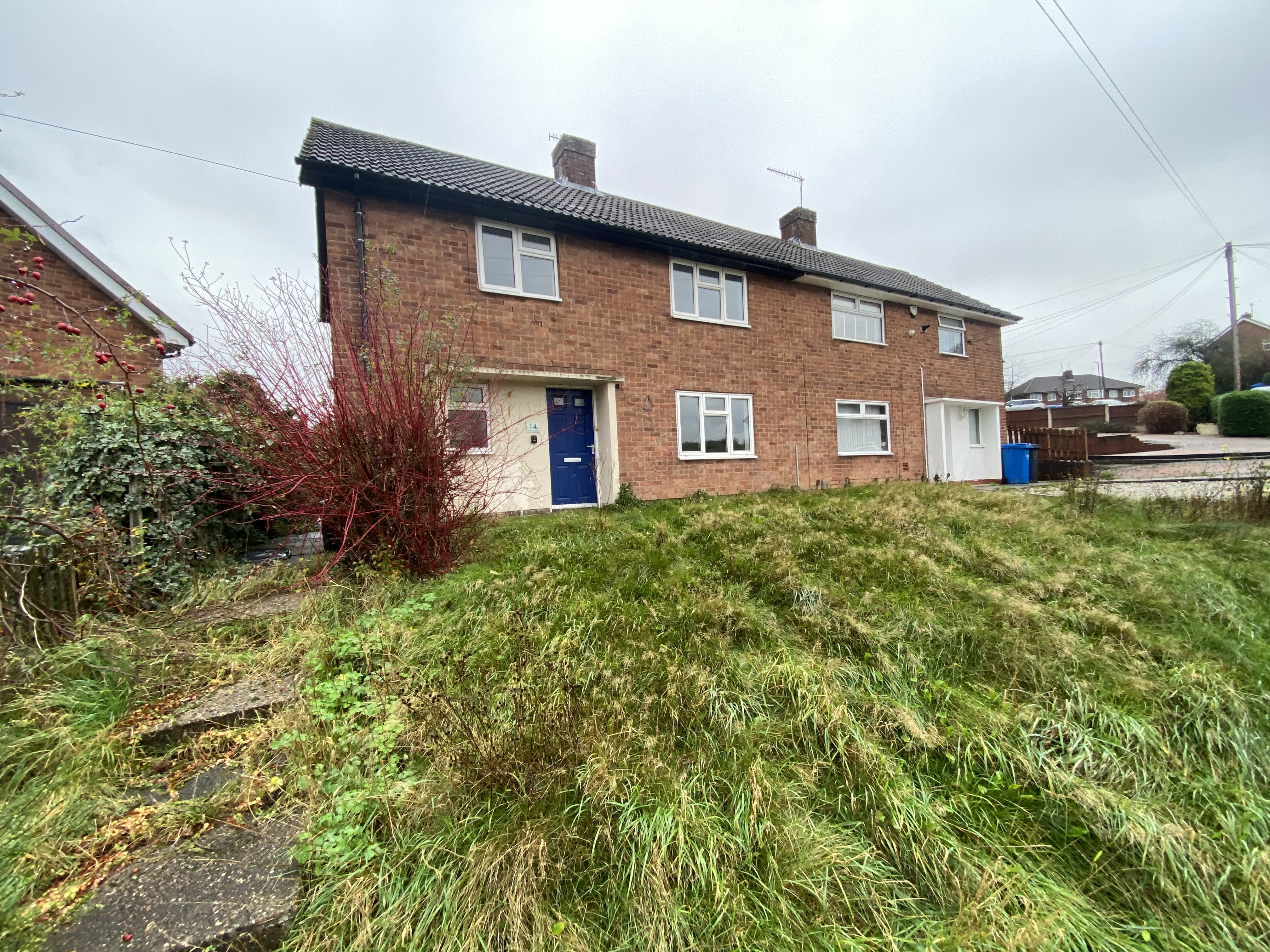 14 The Crescent, Brimington, Chesterfield, Derbyshire S43 1AZ